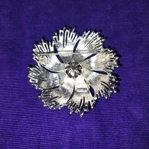 Vintage Monet Cordelia Brooch & Post Earrings Set Silver Starburst Fireworks - Picture 2 of 5